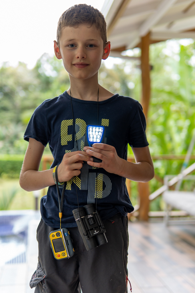 Paul équipé comme un vrai petit aventurier